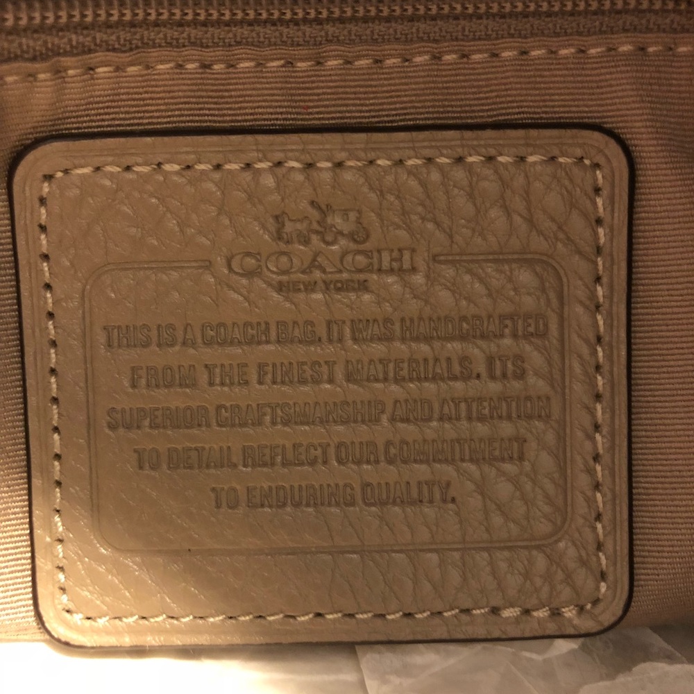 Authentic Coach Purse - Picture 3 of 6